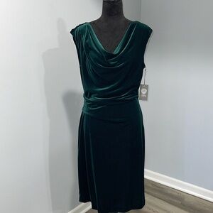 Vince Camuto velour green holiday dress sheath style size 14 sleeveless NEW